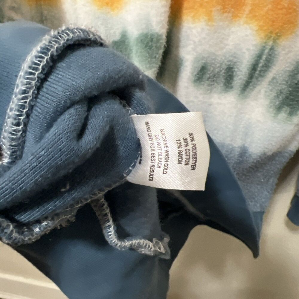 Feat Women's BlanketBlend Hoodie in the Sunset Lover - Picture 5 of 5